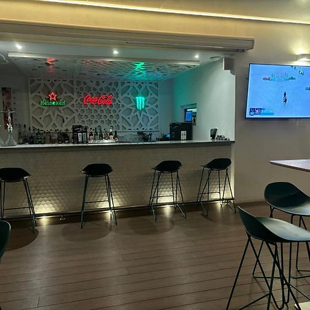 Daos Suites & Terrace מארבלה מראה חיצוני תמונה