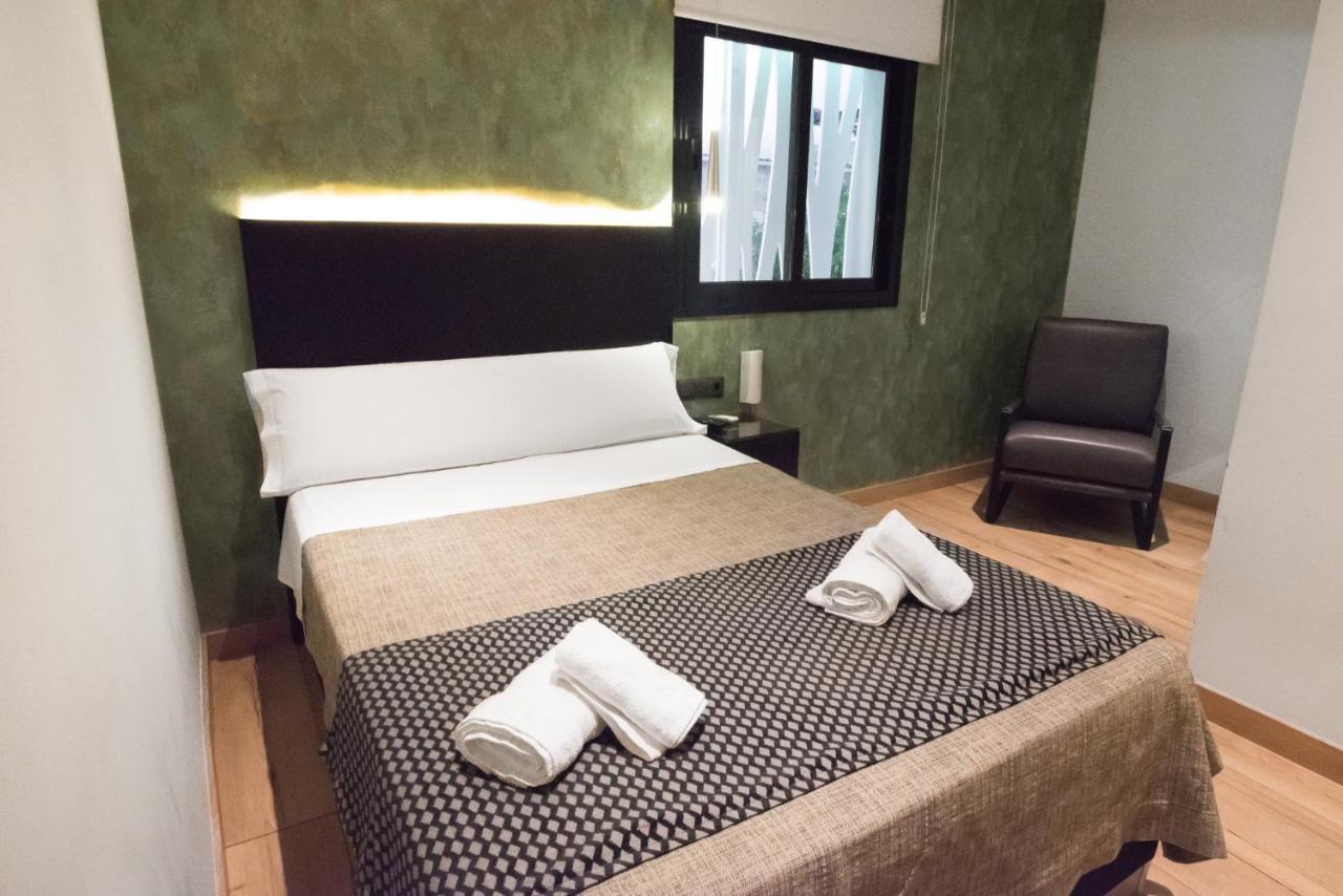 Daos Suites & Terrace מארבלה מראה חיצוני תמונה