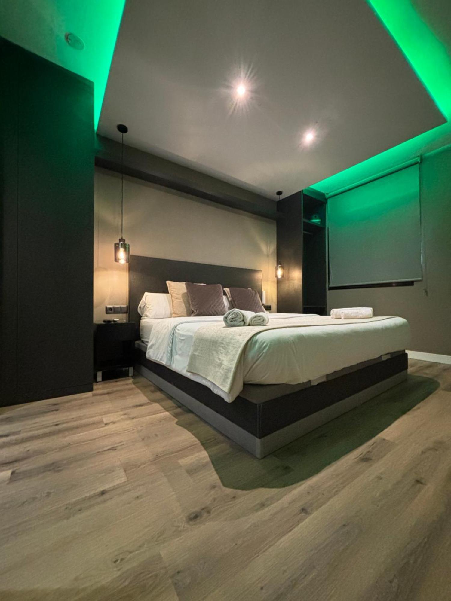 Daos Suites & Terrace מארבלה מראה חיצוני תמונה