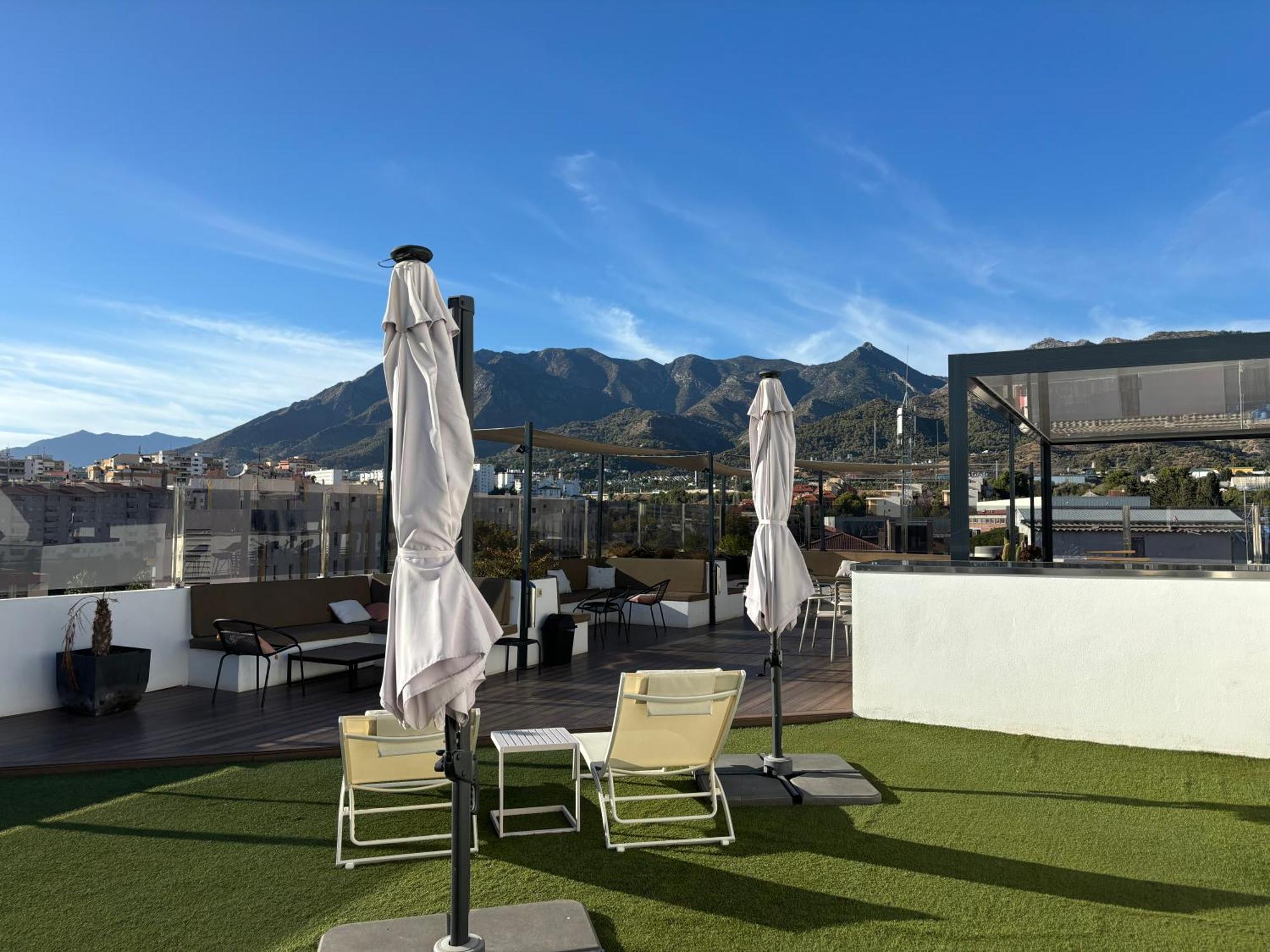 Daos Suites & Terrace מארבלה מראה חיצוני תמונה