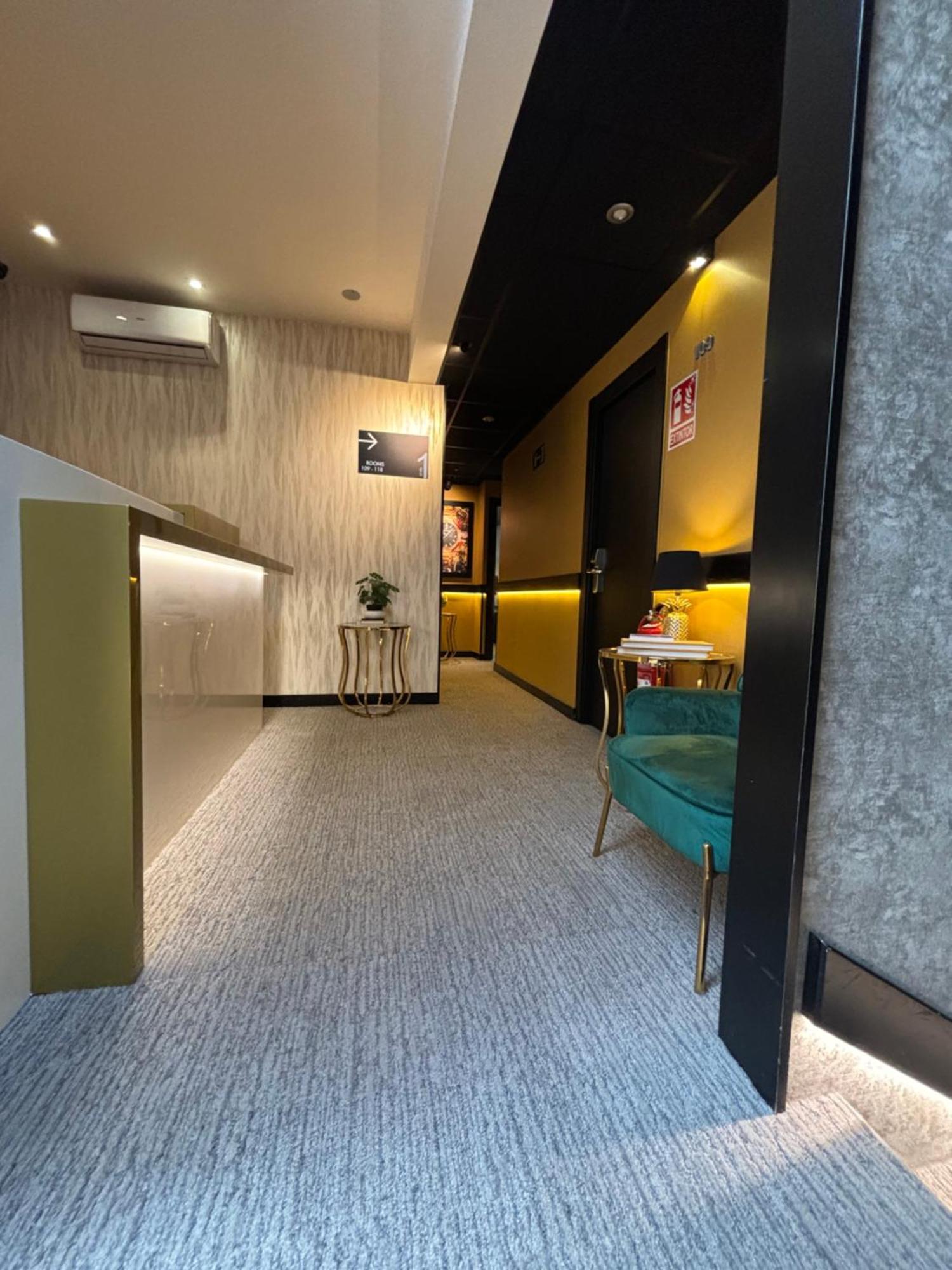 Daos Suites & Terrace מארבלה מראה חיצוני תמונה